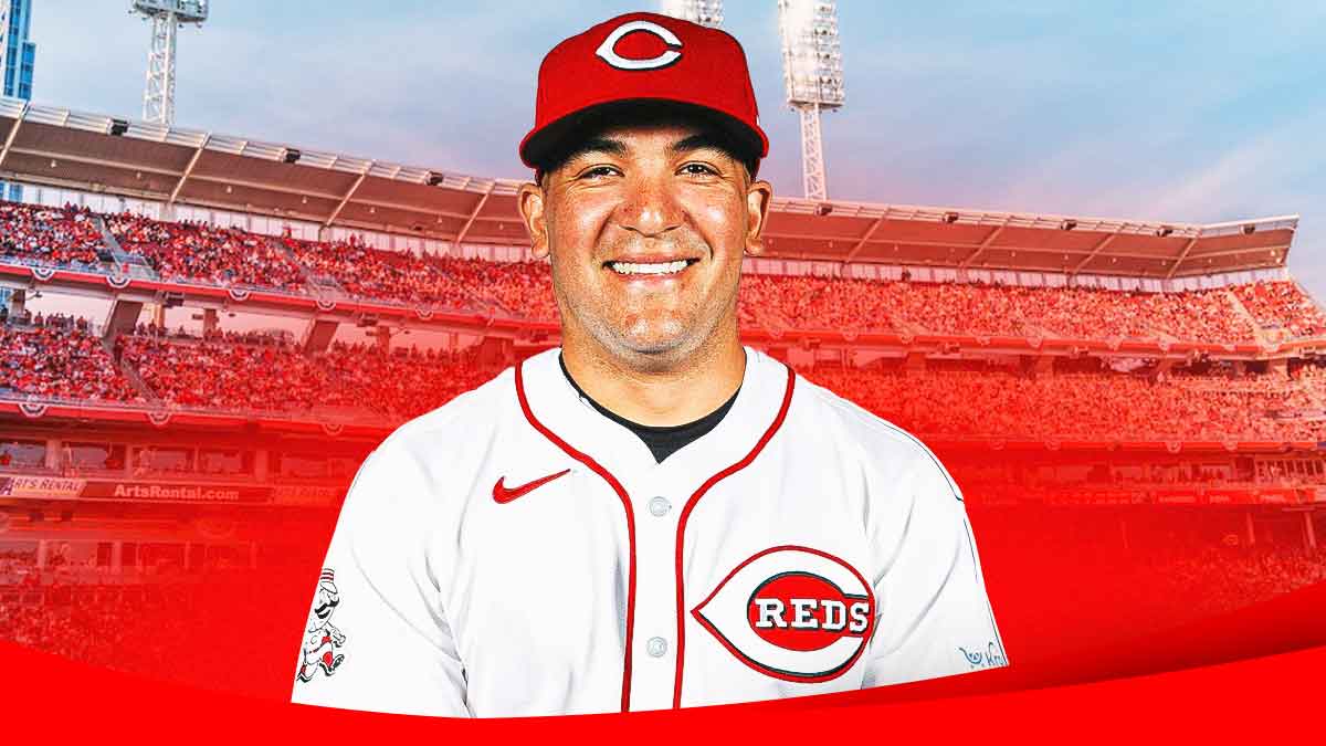 Reds trade for Yankees catcher in 3-player deal